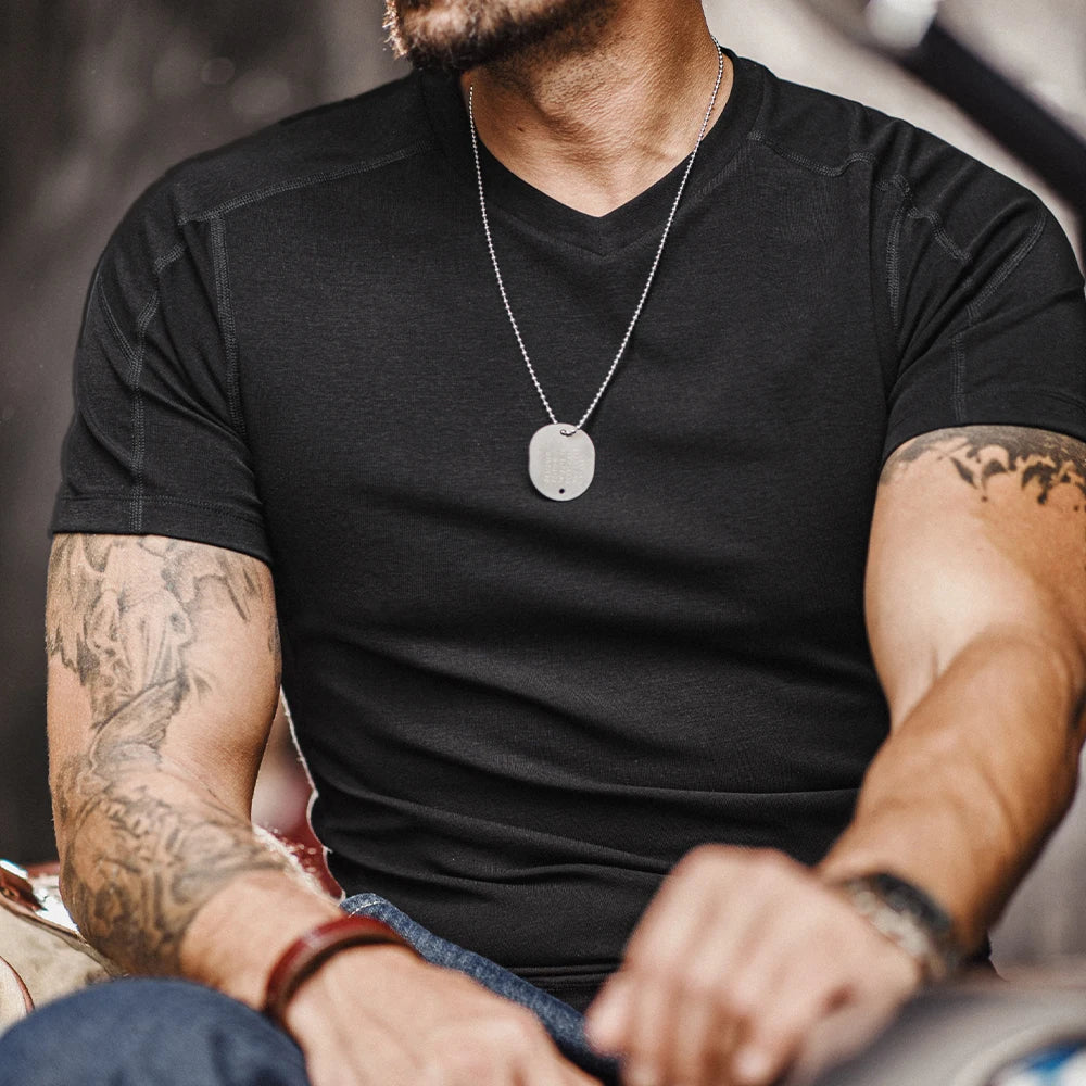 Thomas Hillas | Slim Fit V-Neck T-Shirt