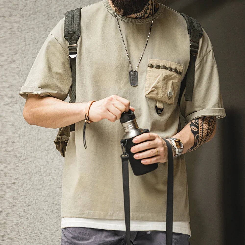 Thomas Hillas | Oversized T-Shirt mit Kontrast-Brusttasche & Karabiner