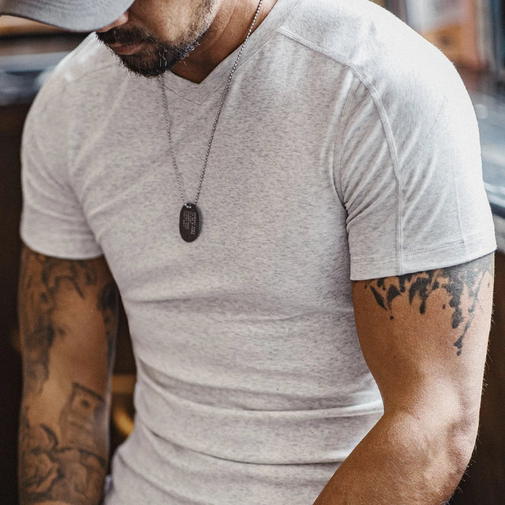 Thomas Hillas | Slim Fit V-Neck T-Shirt