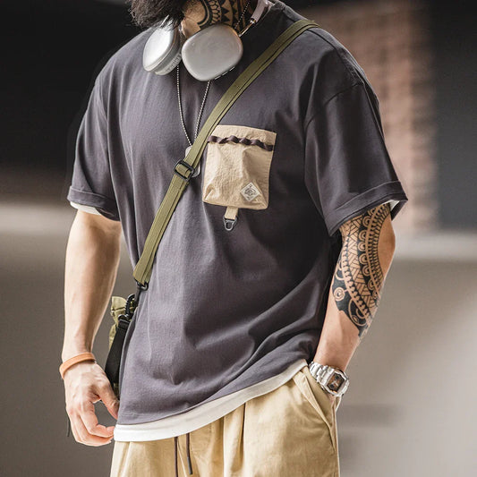 Thomas Hillas | Oversized T-Shirt mit Kontrast-Brusttasche & Karabiner