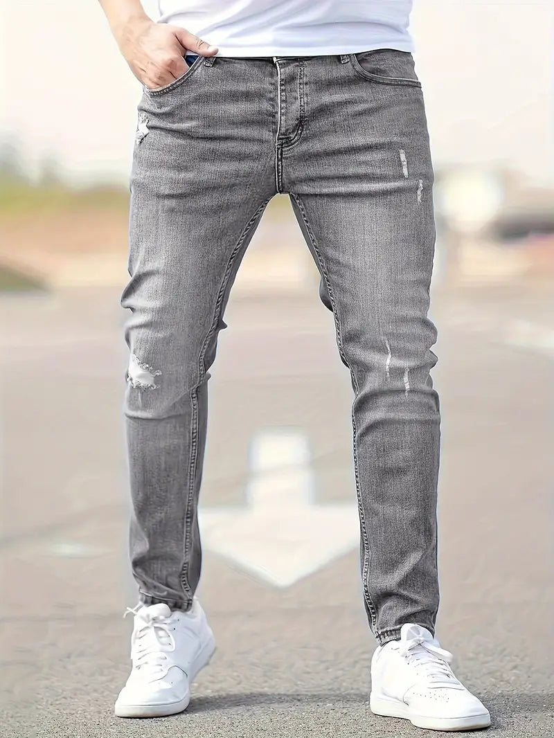 Thomas Hillas | Zerrissene jeans für den frühling
