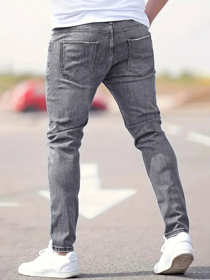 Thomas Hillas | Zerrissene jeans für den frühling